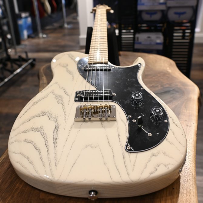 PRS SE NF 53 White Doghair #772