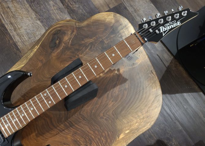 Ibanez Gio Series GRX70QA-TKS Transparent Black Sunburst #741