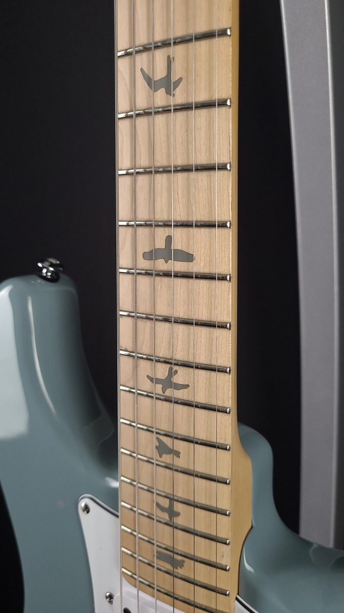 PRS SE Silver Sky Maple Stone Blue #903