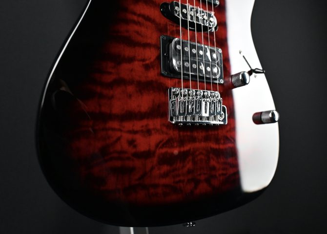 Ibanez GRX70QA-TVT Gio Series Transparent Red Burst #814