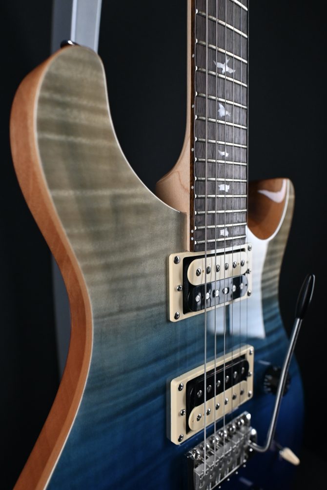 PRS SE Custom 24 Blue Fade Limited Edition 2020