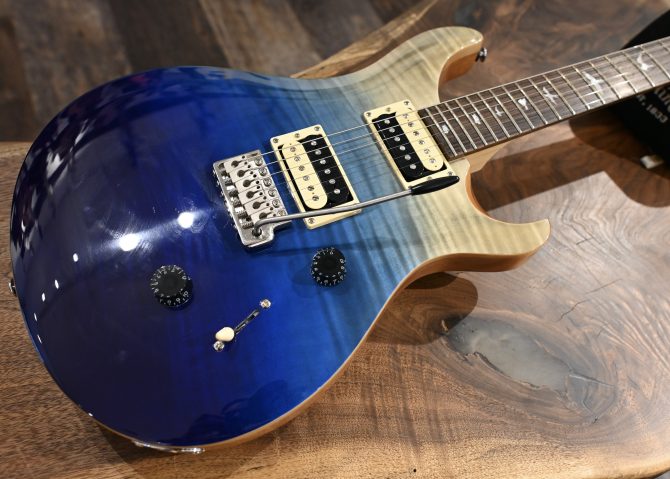 PRS SE Custom 24 Blue Fade Limited Edition 2020