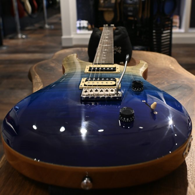 PRS SE Custom 24 Blue Fade Limited Edition 2020