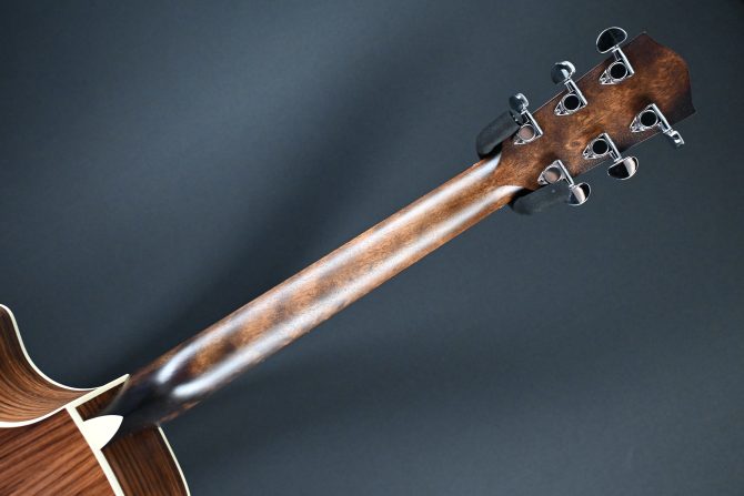 Eastman PCH2-GACE Natural Grand Auditorium #088