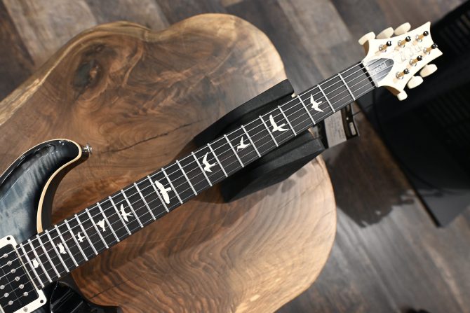 PRS CE 24 Special Limited Faded Blue Smokeburst #406