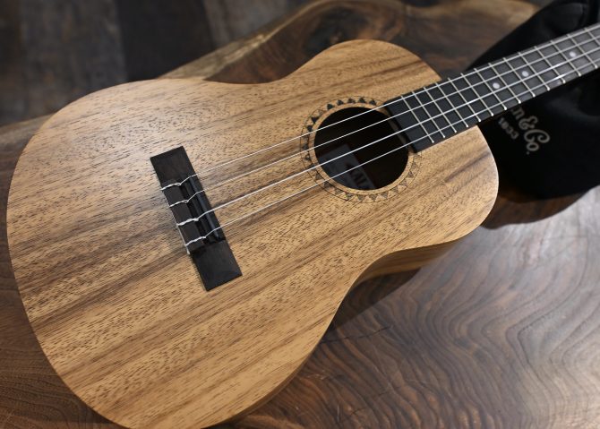 Kala KA-TEAK-B Teak Baritone Ukulele #404