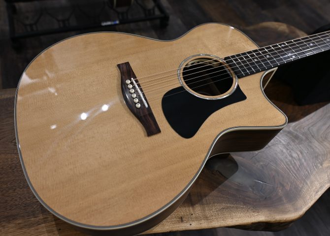 Eastman PCH2-GACE Natural Grand Auditorium #088