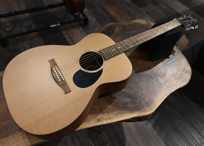 Eastman PCH1-OM Orchestra Model Natural #510