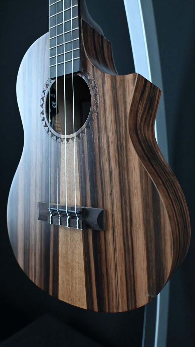 Kala Amara Tri-Top Baritone Ukulele w/ Cutaway & EQ #504