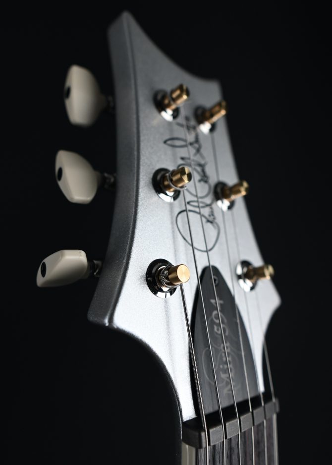PRS S2 Mira 594 Platinum Metallic #841