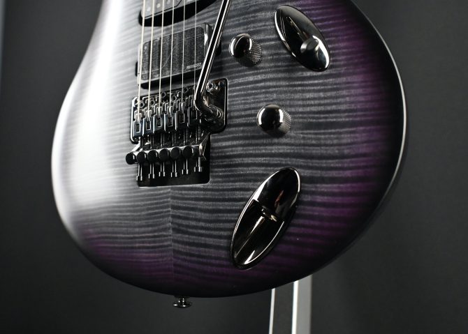 PRS SE Chleo Charcoal Purple Burst Herman Li Signature #130