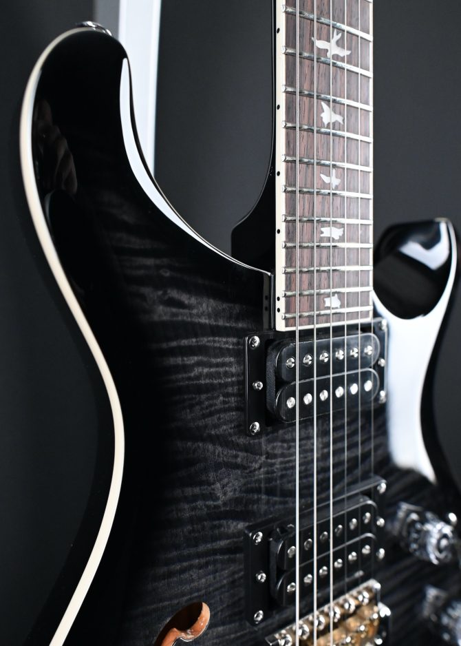 PRS SE Custom 24 Semi-Hollow Piezo Charcoal Burst #220
