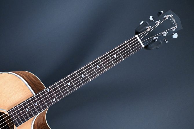 Eastman PCH2-GACE Natural Grand Auditorium #088