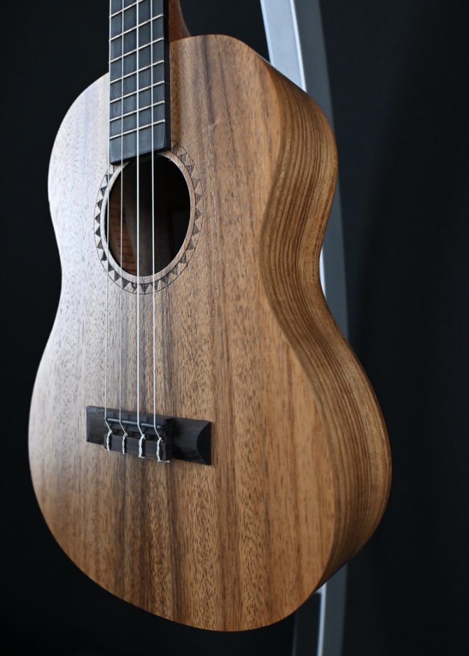 Kala KA-TEAK-B Teak Baritone Ukulele #404