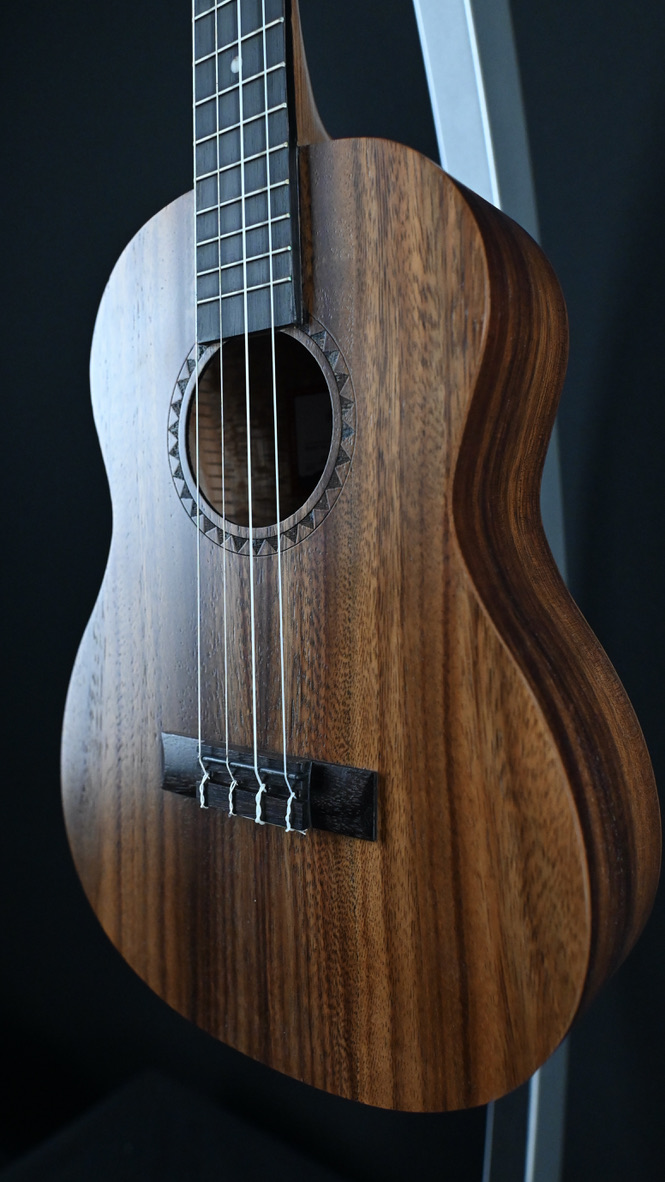 Kala KA-TEAK-B Teak Baritone Ukulele #501