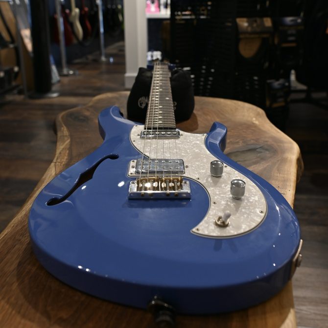PRS S2 Vela Semi-Hollow Mahi Blue 2024