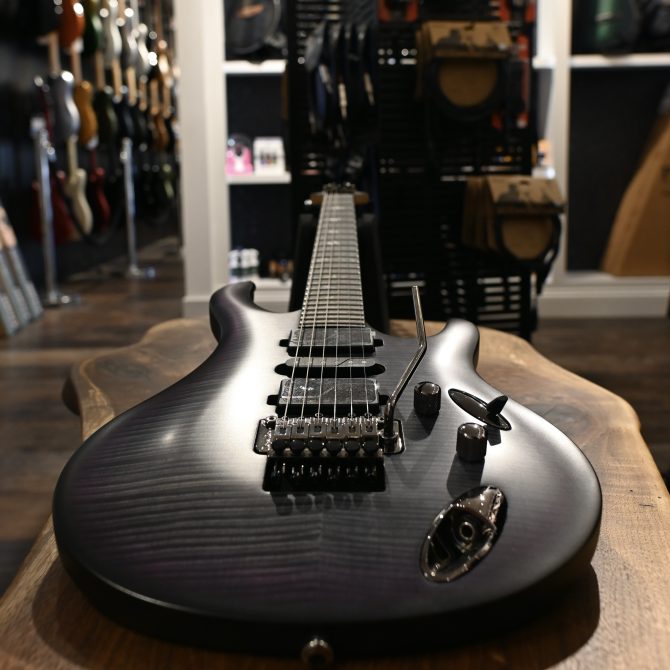 PRS SE Chleo Charcoal Purple Burst Herman Li Signature #130