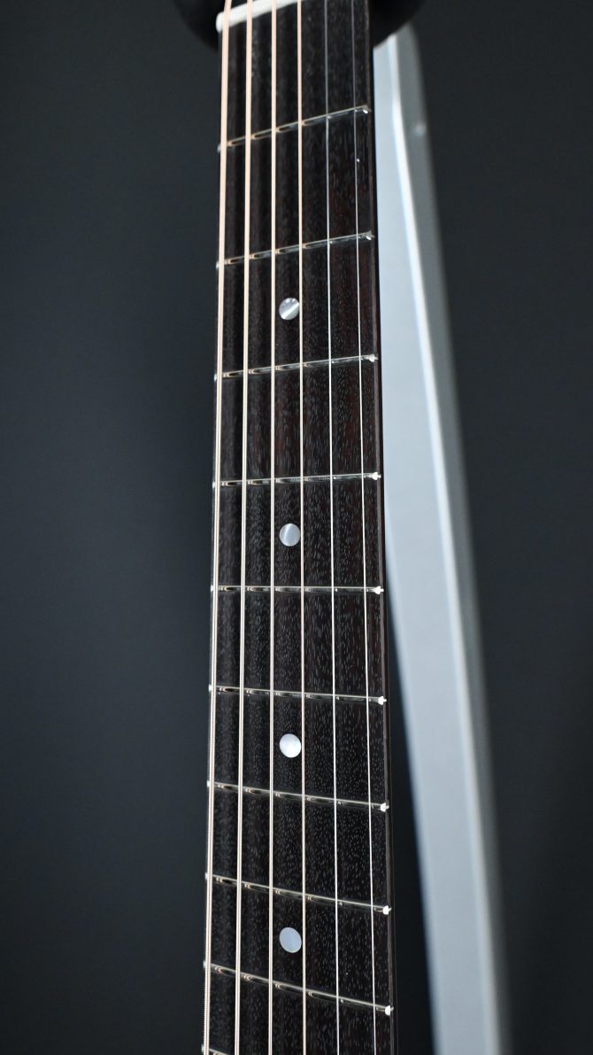 Eastman PCH2-GACE Natural Grand Auditorium #088