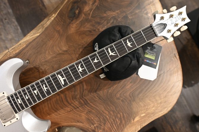 PRS S2 Mira 594 Platinum Metallic #841