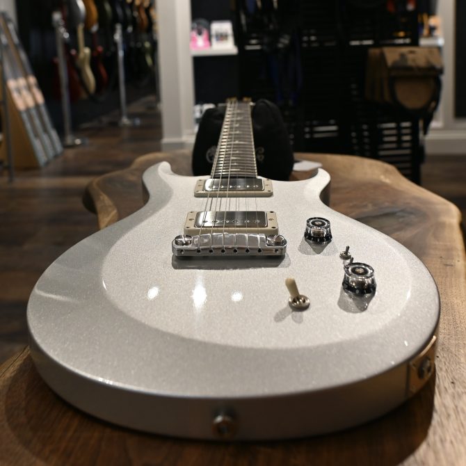 PRS S2 Mira 594 Platinum Metallic #841