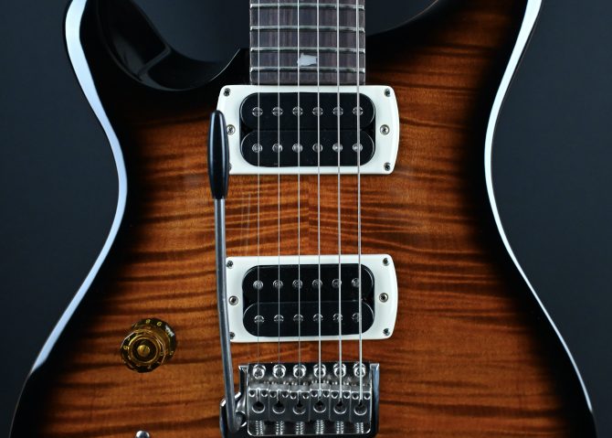 PRS SE Custom 24 "Lefty" Black Gold Sunburst #407