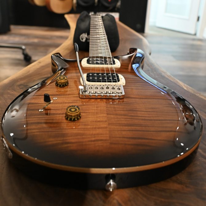 PRS SE Custom 24 "Lefty" Black Gold Sunburst #407