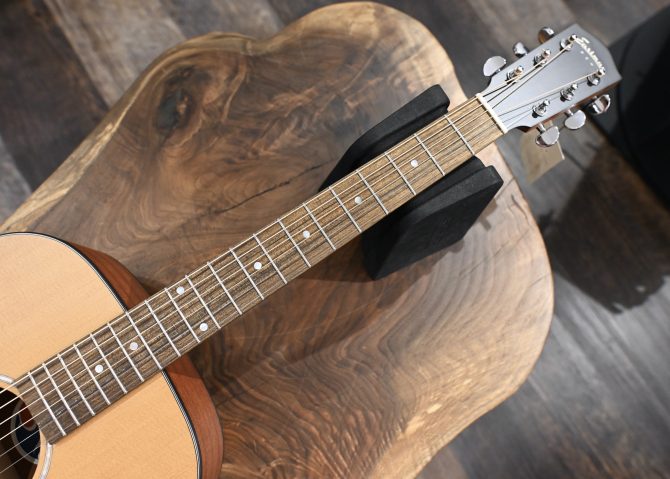 Eastman PCH1-OM Orchestra Model Natural #510