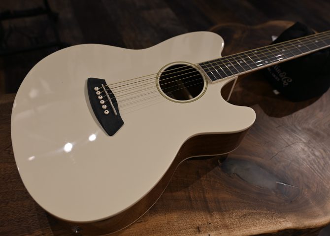 Ibanez Talman Seris TCY10E-IVH Ivory High Gloss #916