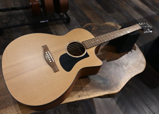 Eastman PCH1-GACE Natural Grand Auditorium #269