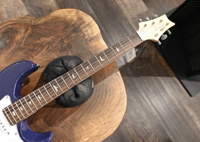 PRS SE Silver Sky Rosewood Trad Blue #413