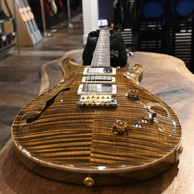 PRS 40th Anniversary Special Semi-Hollow Limited Edition Yellow Tiger #104