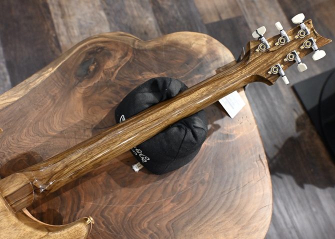 PRS 40th Anniversary Special Semi-Hollow Limited Edition Yellow Tiger #104