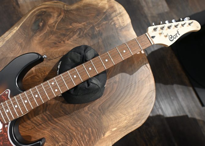 Cort G110OPSB Open Pore Sunburst #483