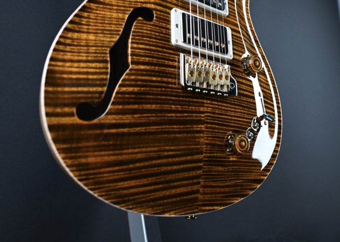 PRS 40th Anniversary Special Semi-Hollow Limited Edition Yellow Tiger #104