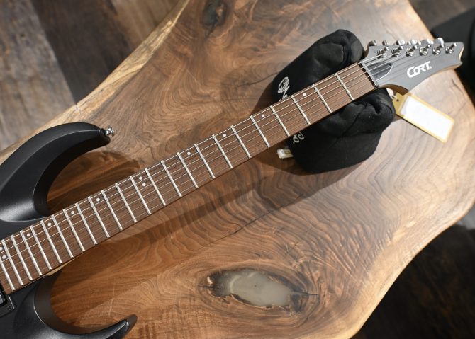 Cort X100OPBK Open Pore Black #369