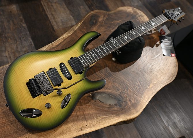 PRS SE Chleo Charcoal Purple Burst Herman Li Signature #130 (Copy)