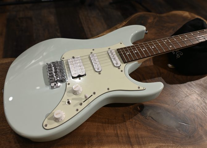 Ibanez AZES40-MGR Mint Green #509