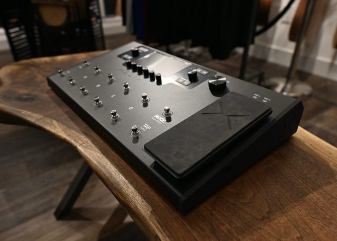 Line 6 Helix LT Amp and Effects Processor