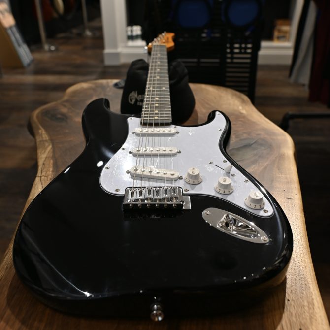 Jay Turser JT-300-BK Black Electric Guitar #041