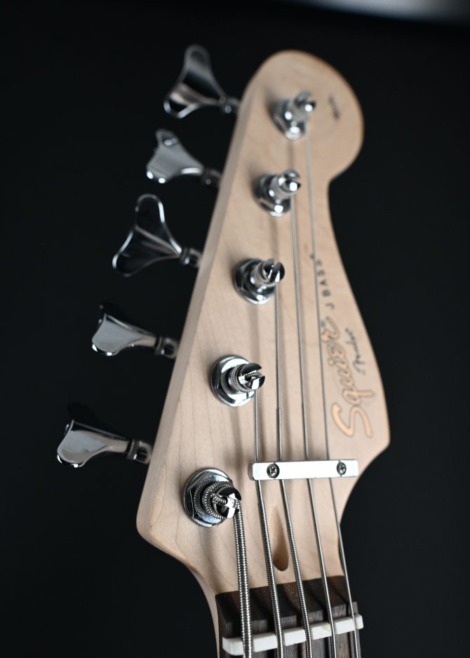 Squier Affinity Series Jazz Bass V Brown Sunburst 2015