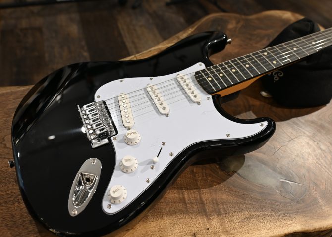 Jay Turser JT-300-BK Black Electric Guitar #041