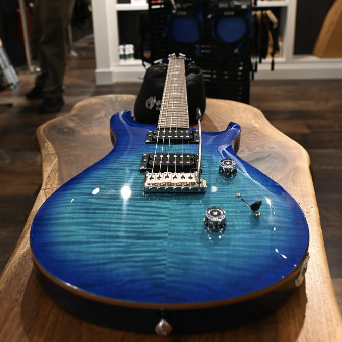 PRS SE Custom 24 Lake Blue #090