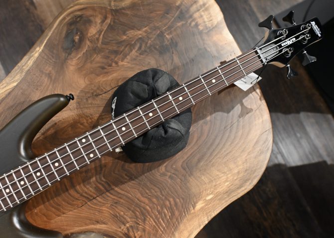 Ibanez GSRM20B-WNF Gio Series miKro Walnut Flat #323