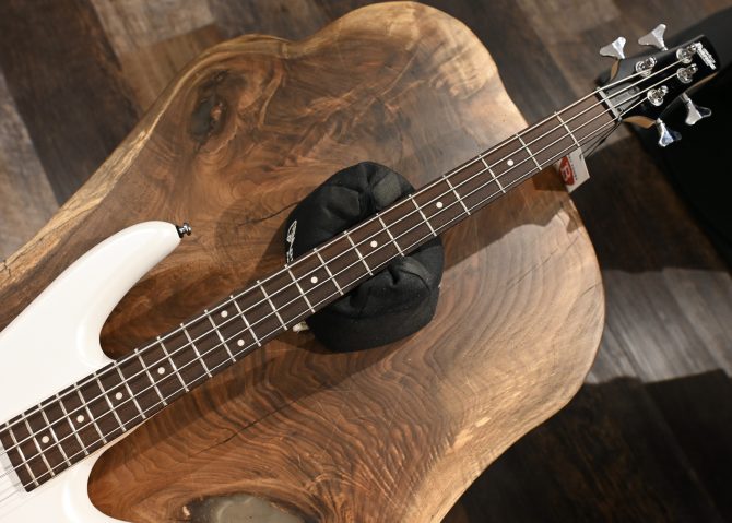 Ibanez GSR200-PW Gio Series Pearl White #799