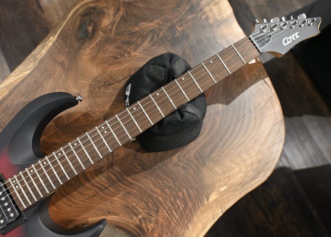 Cort X100OPBB Open Pore Black Cherry Burst #723