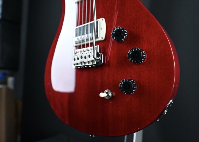 PRS SE DGT Standard Vintage Cherry w/ Moons #587