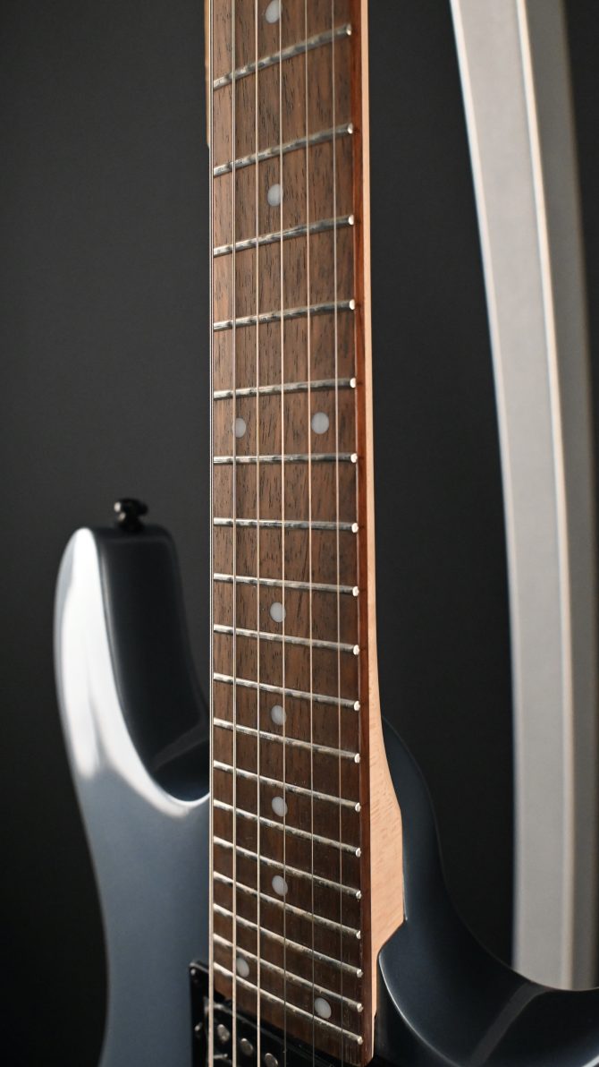 Cort KX100MA Metallic Ash #246
