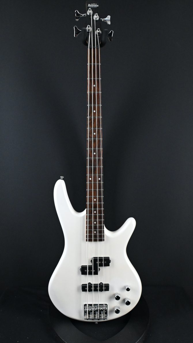 Ibanez GSR200-WH White 4-String Bass Guitar 2015