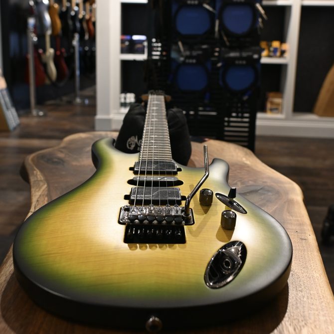 PRS SE Chleo Charcoal Purple Burst Herman Li Signature #130 (Copy)