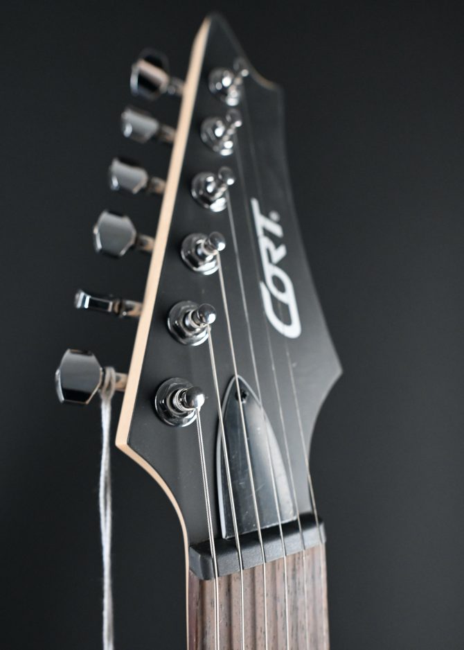 Cort X100OPBB Open Pore Black Cherry Burst #724